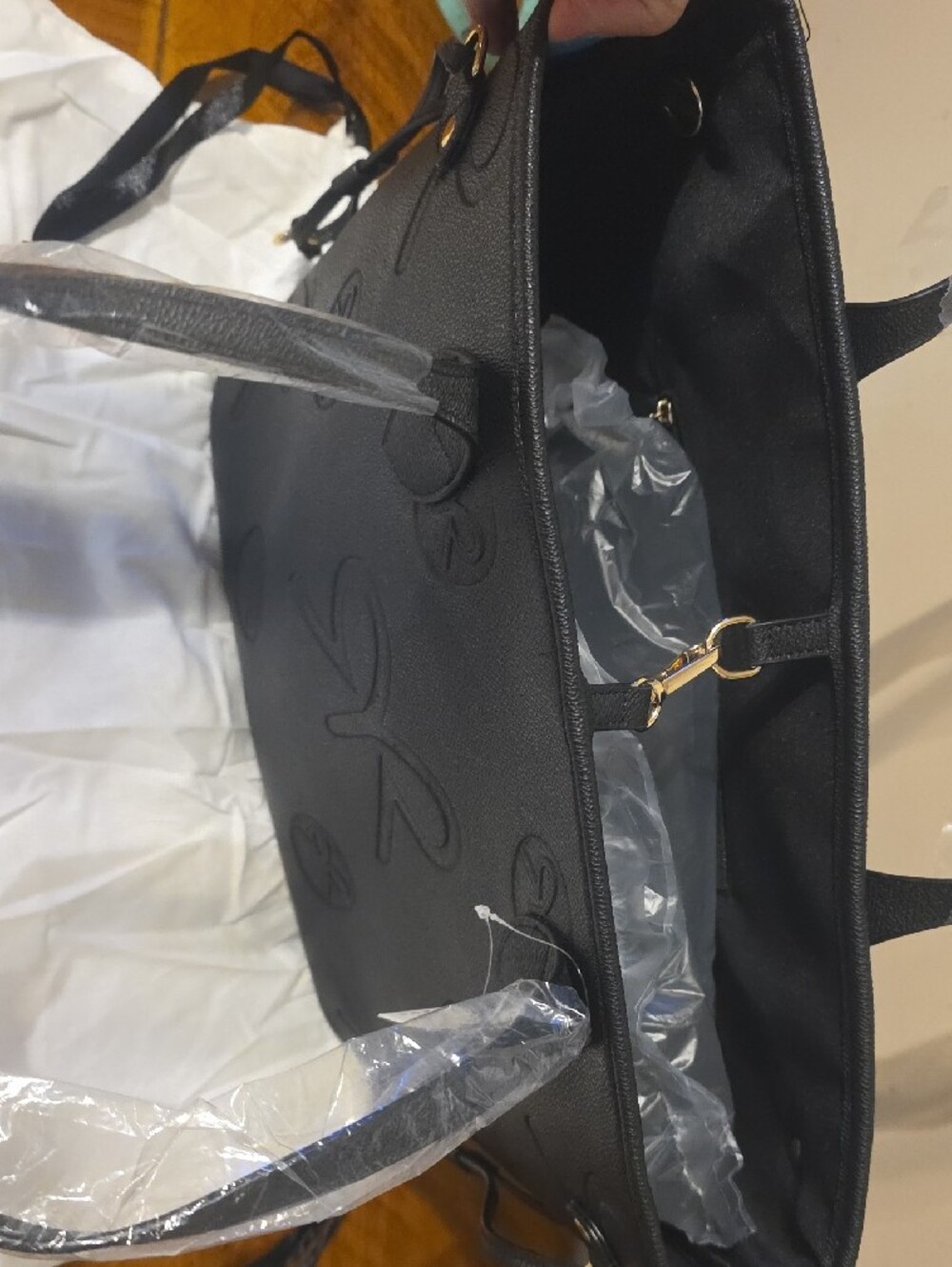Ruby Ribbon Black Embossed Bow Tote - Picture 6 of 9
